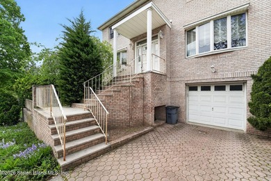 Enjoy family and entertaining in this charming 4 bedroom - photo 2