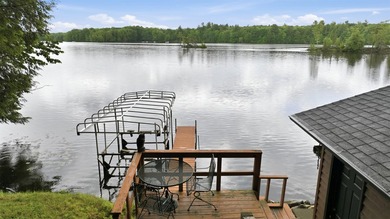 Impeccably cared for and exceptionally well-built, this - photo 4