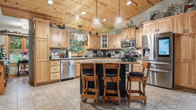 Impeccably cared for and exceptionally well-built, this - photo 8