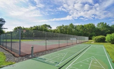 Welcome to Surrey Downs, a desirable 55+ adult community - photo 22