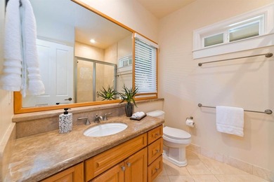 Perched above the Kona coast in the gated community of Bayview - photo 25