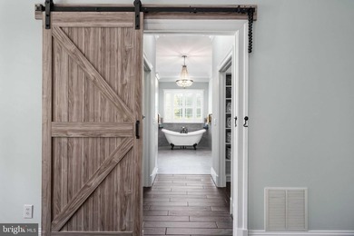 An Extraordinary Offering of Elegance, Craftsmanship, and - photo 27