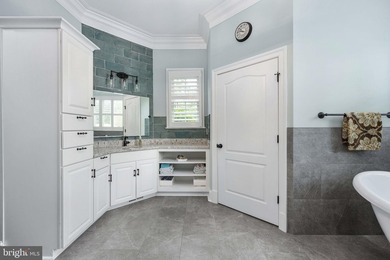 An Extraordinary Offering of Elegance, Craftsmanship, and - photo 32