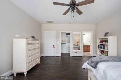 An Extraordinary Offering of Elegance, Craftsmanship, and - photo 37