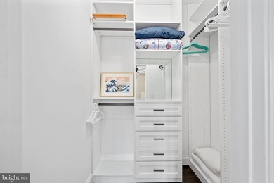 An Extraordinary Offering of Elegance, Craftsmanship, and - photo 38