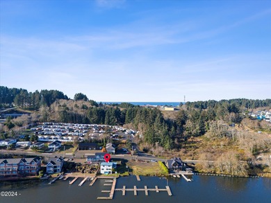 Located on the North end of Devils Lake in Lincoln City, this - photo 2