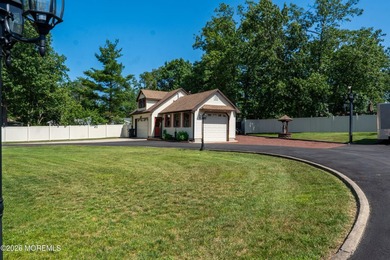 This one-of-a-kind custom ranch is a contractor's, car - photo 11