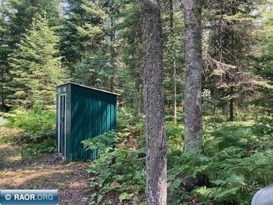 This beautiful woodsy getaway is perfect for the nature lover - photo 19
