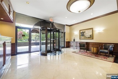 Priced to sell! Beautiful 1BR/1BA co-op at the sought-after - photo 10