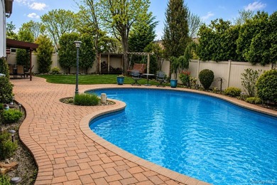 Welcome to this beautifully maintained 4-bedroom, 2-bath home - photo 2
