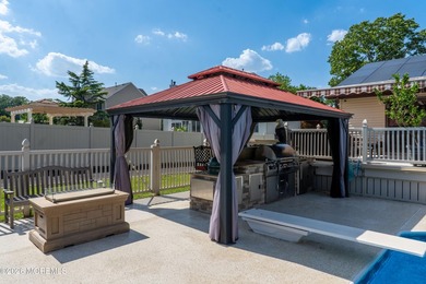 This one-of-a-kind custom ranch is a contractor's, car - photo 25