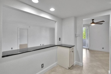 Perfectly positioned between two marinas, this one-bedroom - photo 28