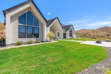 Experience refined country living in this stunning single-level - photo 47