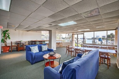 Perfectly positioned between two marinas, this one-bedroom - photo 47