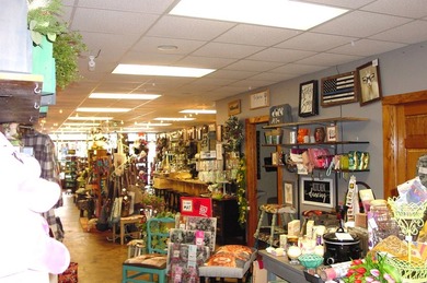 VERY SOLID, WELL CARED FOR BUILDING in downtown Ladysmith! - photo 5
