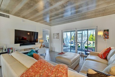 Welcome to paradise on Singer Island, where coastal luxury meets - photo 10