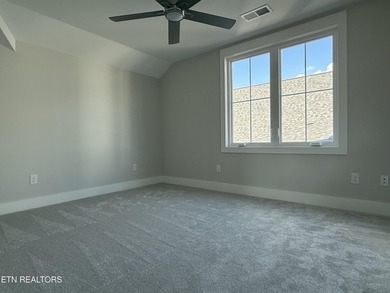 The living is easy in this lovely residence in a gated community - photo 18