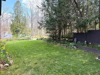 Enjoy lakeside living in this furnished, ranch-style home with - photo 19