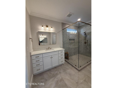 The living is easy in this lovely residence in a gated community - photo 22