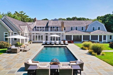 Privately sited within the prestigious Oyster Harbors golf - photo 4
