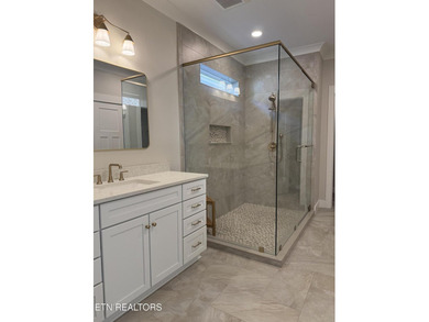 The living is easy in this lovely residence in a gated community - photo 24