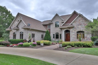 Lake Home For Sale in Prairie Du Sac, Wisconsin