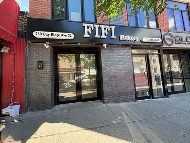 New and Large commercial condo estimated 2,292 sq ft. Many in - photo 3