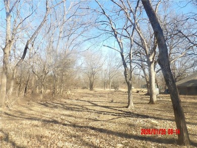 Park your RV beside this 297 sq. ft. building. To give you add - photo 8