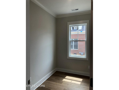 The living is easy in this lovely residence in a gated community - photo 38