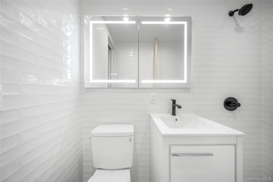 This is Unit 5B at the Savoy Court in Astoria, a fully remodeled - photo 6