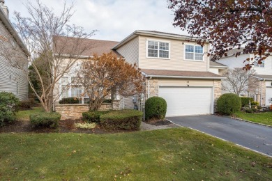 Lake Condo Sale Pending in Hauppauge, New York