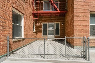 Huge, Fully Renovated 1-Bedroom Co-op in Prime Midwood Welcome - photo 4
