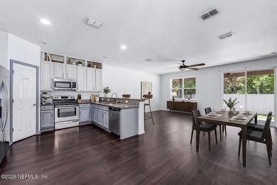 This beautifully cared-for, one-owner home, showcases quality - photo 3