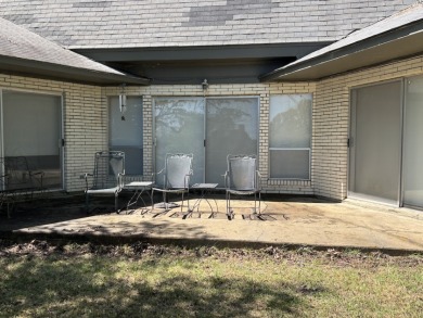 Fine Camp on 260' of Beautiful Bushley Bayou - photo 11