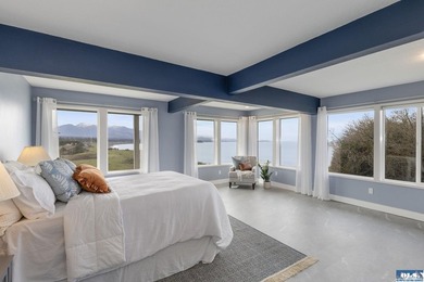 Exquisite views of the Strait of Juan de Fuca and the Olympic - photo 25