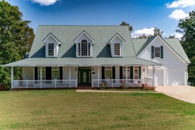 Lake Home For Sale in Jamestown, Kentucky