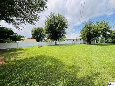 CHARMING HOME! Adorable ranch located right in Heart of Kentucky - photo 6