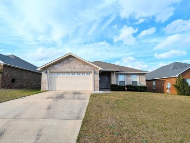 Lake Home Sale Pending in Dothan, Alabama