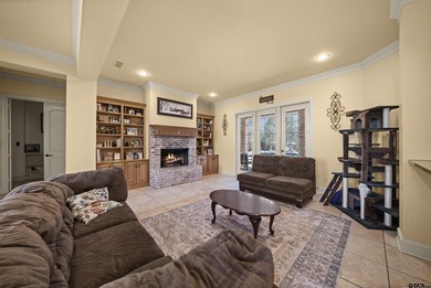 DON*T MISS OUT ON THIS HOME THAT HAS IT ALL - 4 bedrooms/3 - photo 8