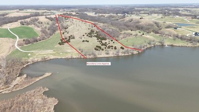 An extremely rare acreage with 500'+ of shoreline and 21+ acres - photo 3