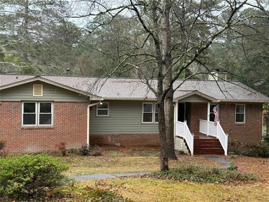 Lake Capri Home For Sale in Conyers Georgia