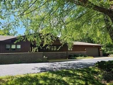 Lake Home For Sale in Algonquin, Illinois