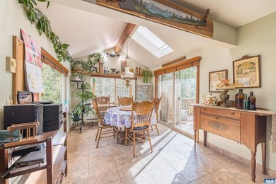 Live completely sustainably in this secluded paradise! The whole - photo 16