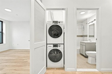 Welcome to the Soundview Park Townhouses. This is New - photo 18