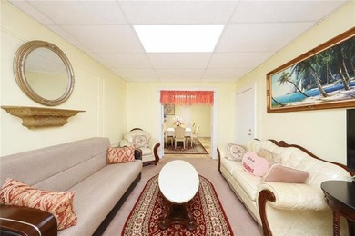 Mixed-use property featuring 1 store and 1 residential unit in - photo 6