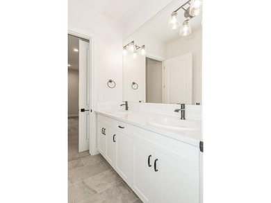 11609 N. Sandy Par Drive, Fresno, CA 93730 is located within the - photo 35
