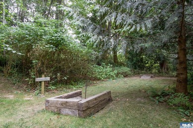 Live completely sustainably in this secluded paradise! The whole - photo 37
