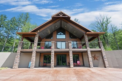 (private lake, pond, creek) Home For Sale in Richland Center Wisconsin