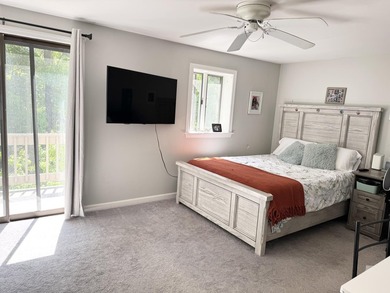 Light and bright townhouse unit with a beautiful deck - photo 5