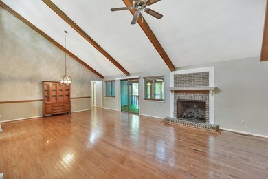 Discover this lakeside retreat offering tranquility and lake - photo 4